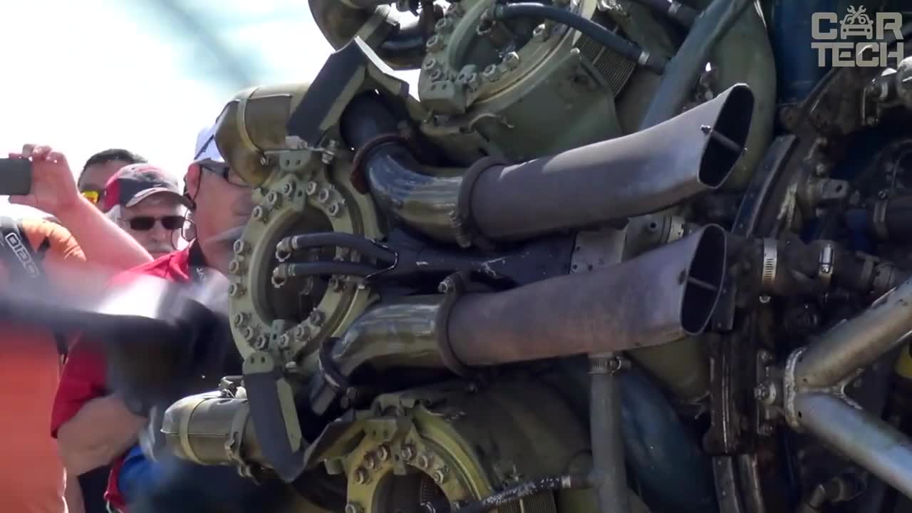 35 MASSIVE Rare Old ENGINES Starting Up – SOUNDS That Will Blow Your Mind!