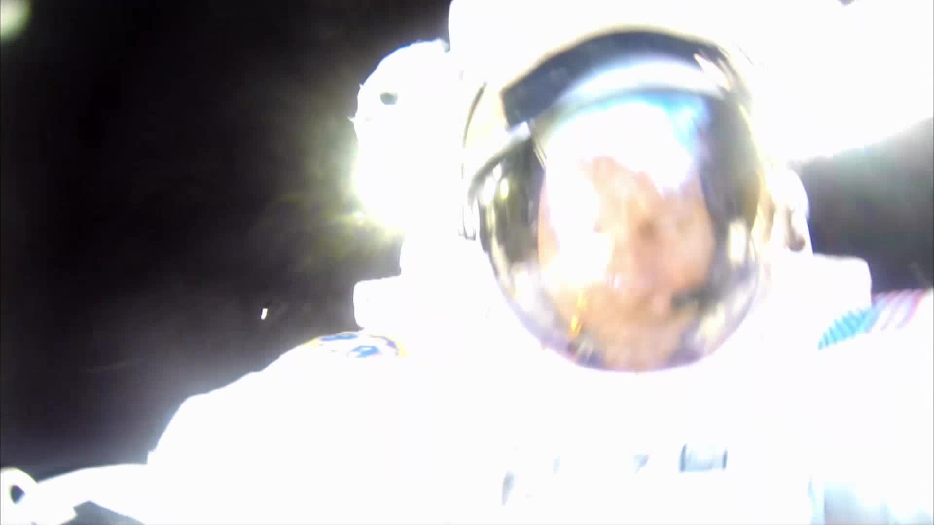 Survival.in.the.Skies.Series.1.1of4.Space.Suits.1080p.HDTV.x264.AAC.MVGroup.org