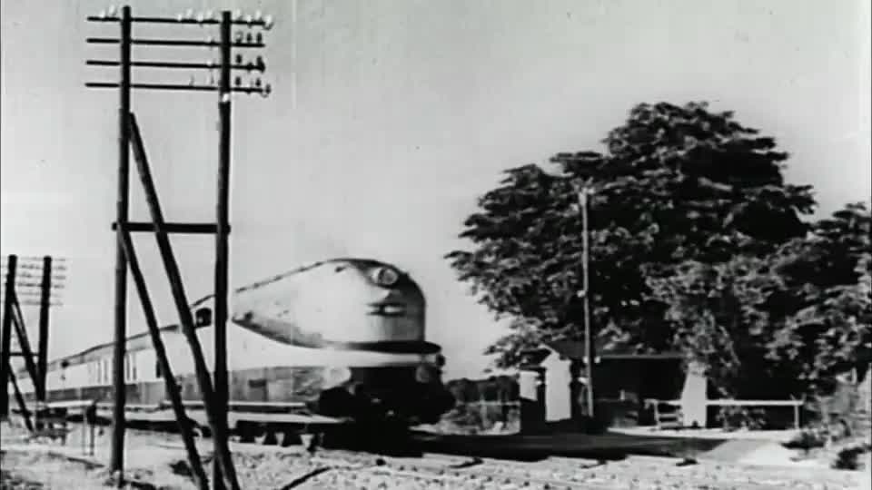 Combat.Trains.S01E03.Ambulance.Trains.WEB.h264-CAFFEiNE